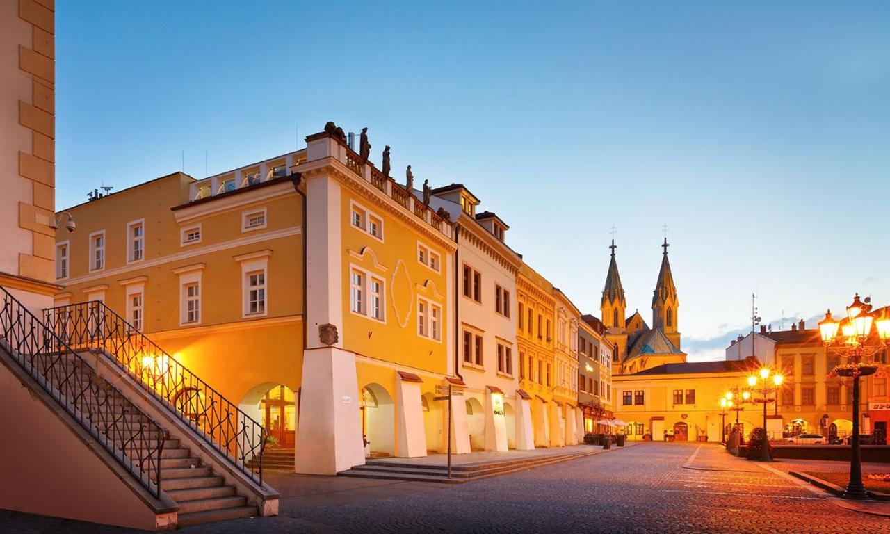 Hotel U Zlateho Kohouta Kromeriz Exterior photo