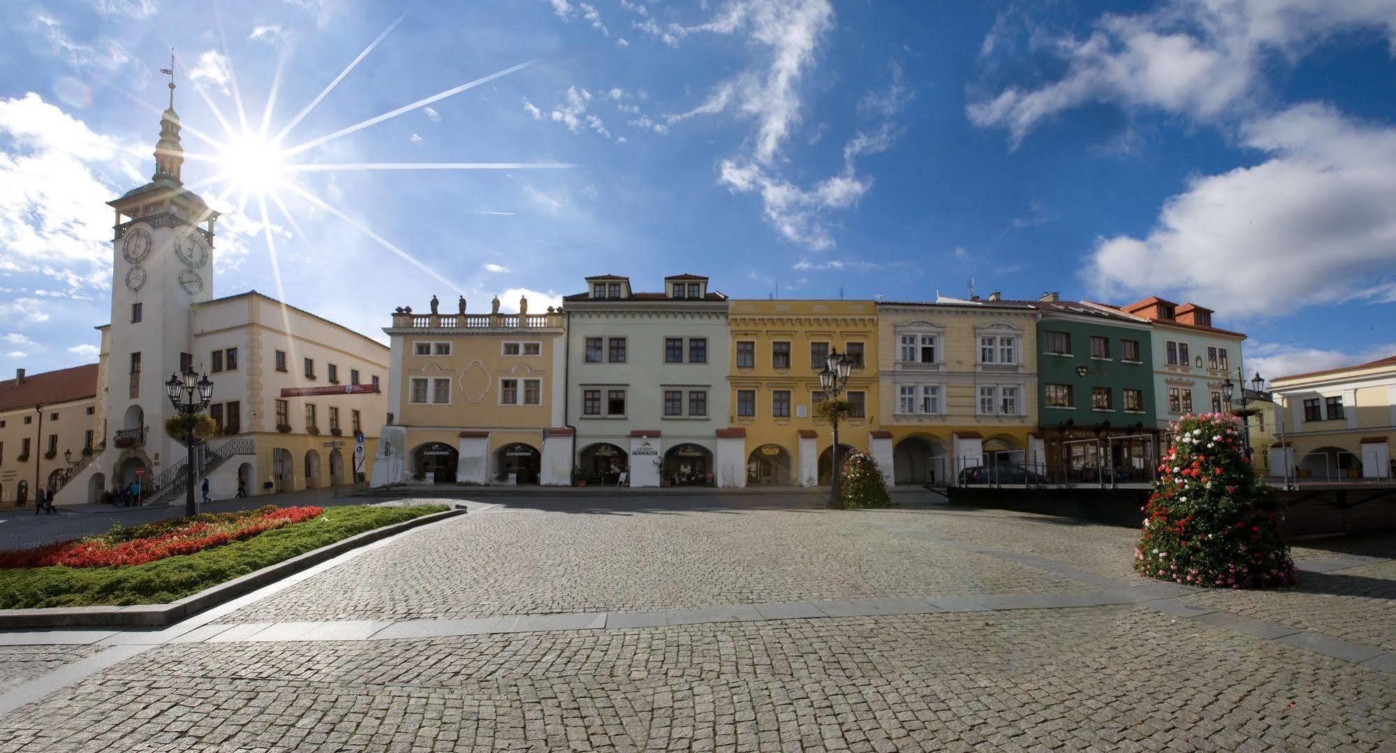 Hotel U Zlateho Kohouta Kromeriz Exterior photo